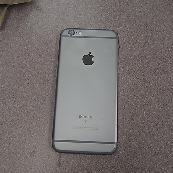 iPhone 6s - Picture 2 of 4